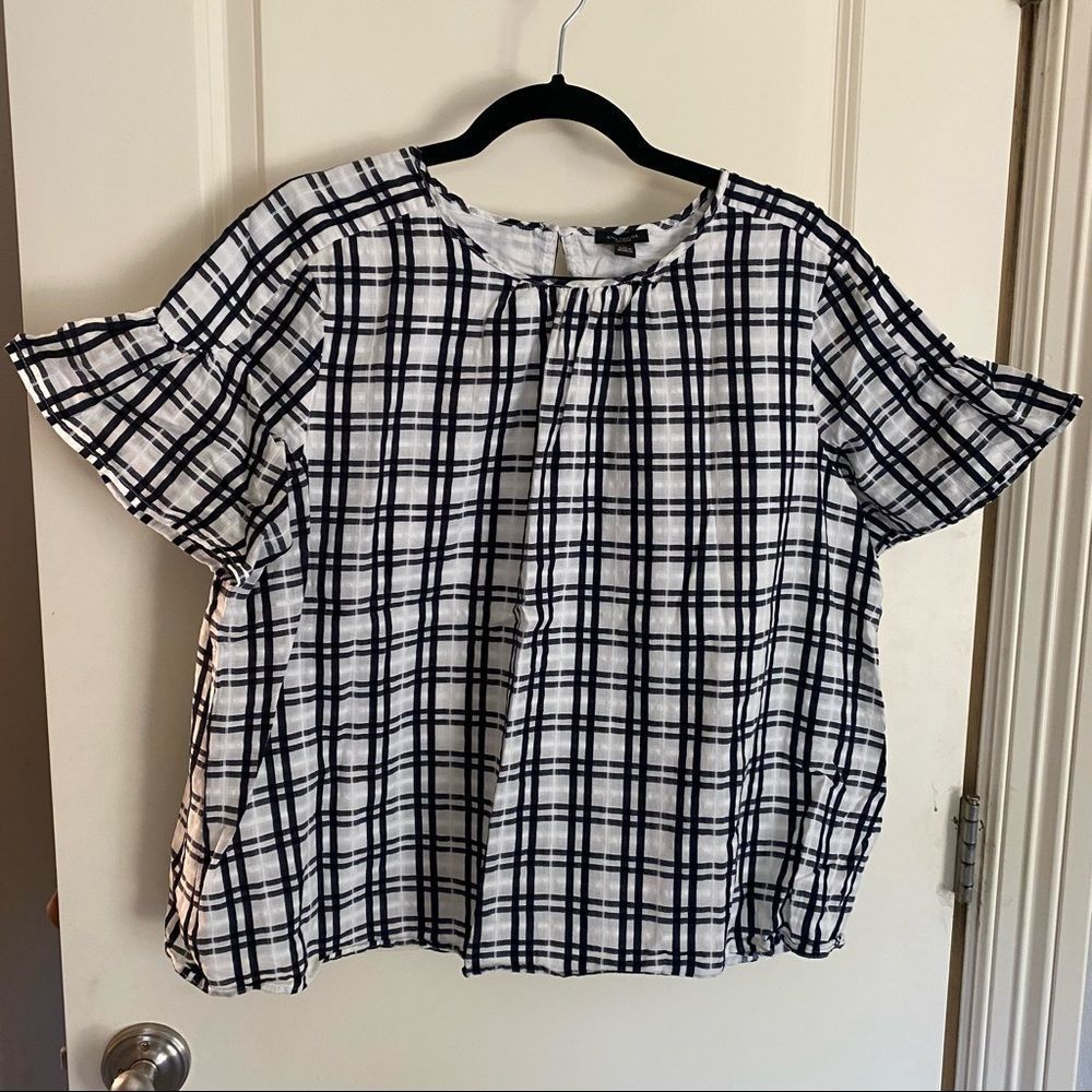 Ann Taylor Black and White Plaid Stripe Boxy Fully Lined Short Sleeve Blouse